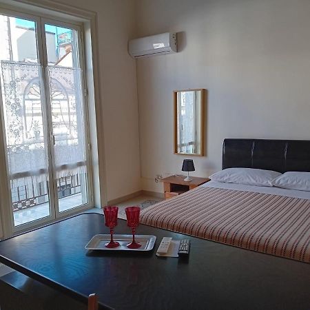 Casa Nonno Enrico In Via Oreto Palermo Buitenkant foto